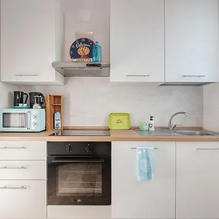 Linda's Pet Friendly House Apartament Rapallo
